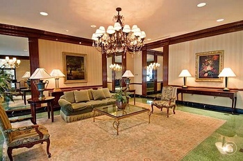 Upper East Side 1 Bedroom Bath Full Service Building Gym 24hr Upper East Side 1 Bedroom Bath Full Service Building Gym 24hr Dm No Fee